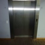 Picture of the closed lift doors